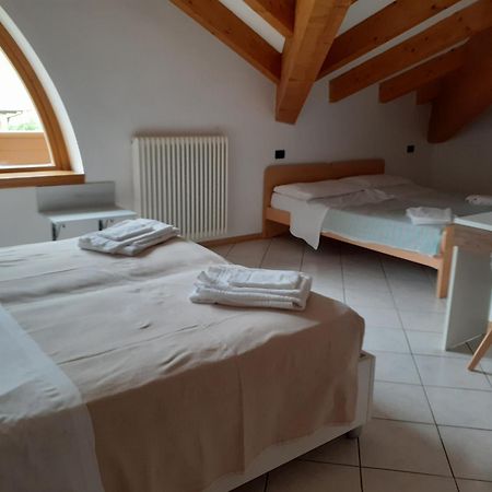 Hotel Aurora Каведаго Стая снимка