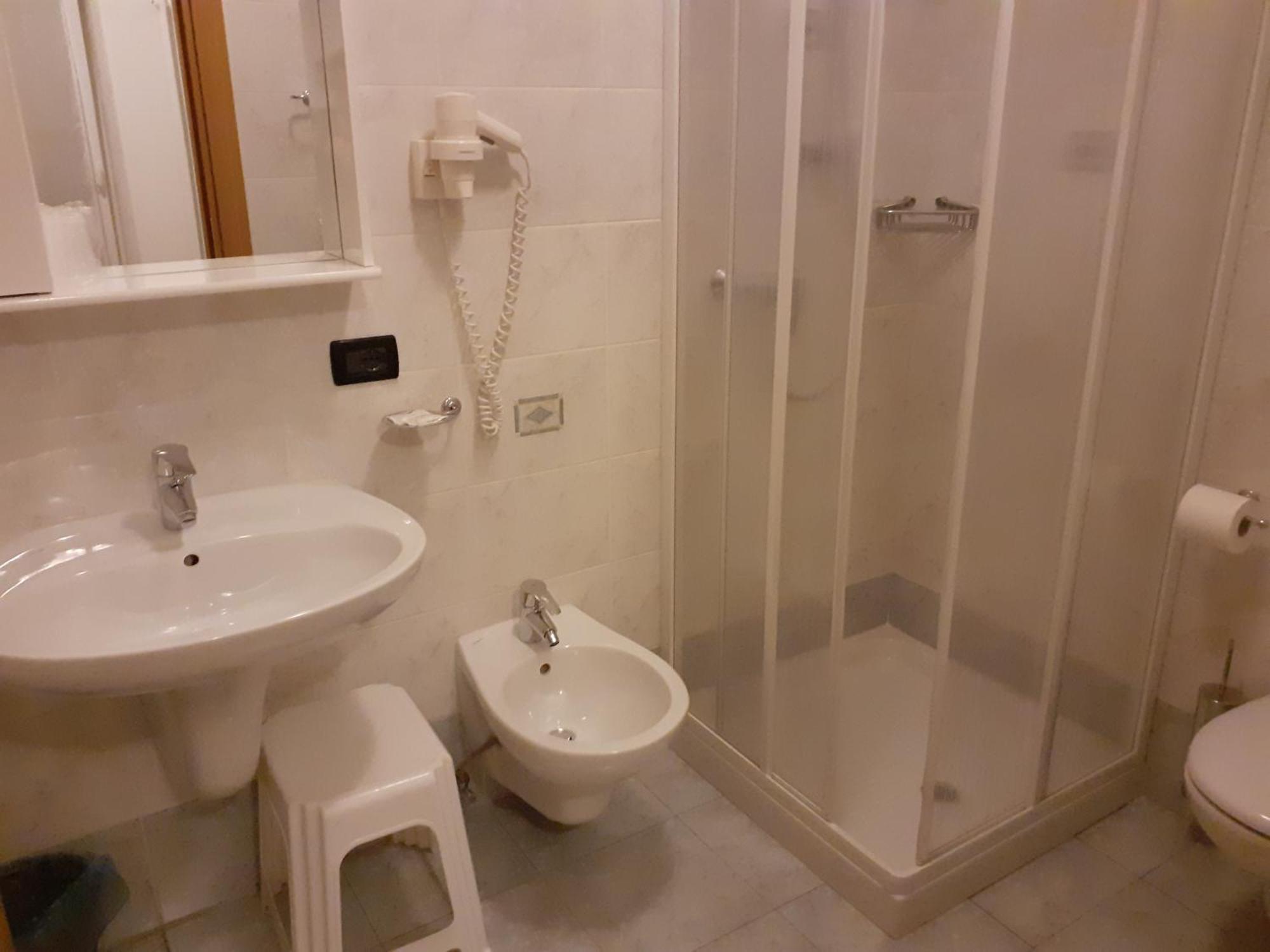 Hotel Aurora Каведаго Стая снимка